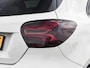 Mercedes-Benz A-klasse 180 d AMG White Art Edition Panoramadak Camera LED Stoelverwarming Sfeerverlichting Apple CarPlay/Android Auto Dealeronderhouden