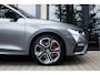 Skoda Octavia Combi 1.4 TSI RS iV PHEV 245PK | Business | Matrix Beam | 19" LM Velgen | Elek. Trekhaak | 360 Graden Camera | Head-Up Display | Geventileerde Massagestoelen | Navi Columbus incl. Apple CarPlay |