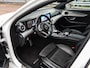 Mercedes-Benz E-klasse 220 d AMG Line Night Edition Panoramadak Widescreen Sfeerverlichting Apple CarPlay Android Auto Camera Stoelverwarming LED