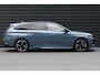 Peugeot 308 SW 1.6 PLUG-IN HYBRID 195PK GT AUTOMAAT / CAMERA V+A / MASSAGESTOEL / KEYLESS / FULL-LED / 18"LMV / ELEKTR. ACHTERKLEP / 8 JAAR GARANTIE / WINTERPAKKET / ALCANTARA / NIEUW MODEL / NAVI / CLIMA / PDC / BLUETOOTH / ADAPT. CRUISECONTROL / 1E EIGENAAR / SCHITTERENDE STAAT !!