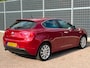 Alfa Romeo Giulietta 1.4 T Distinctive | Rosso Competizione | Automaat