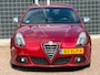 Alfa Romeo Giulietta 1.4 T Distinctive | Rosso Competizione | Automaat