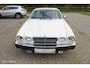 Jaguar XJ 4.2 | origineel 98.000 km | Tudor White on Red