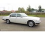 Jaguar XJ 4.2 | origineel 98.000 km | Tudor White on Red