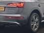 Audi Q5 50 TFSI e S Line PHEV 300pk Dealer O.H | Trekhaak Af Fabriek | Head Up | Camera | Alcantara Sportstoelen Verwarmd | Apple Carplay | Keyless | Navigatie | Cruise Control | Virtual | DAB | 20" L.M | Plug In Hybrid |