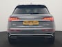 Audi Q5 50 TFSI e S Line PHEV 300pk Dealer O.H | Trekhaak Af Fabriek | Head Up | Camera | Alcantara Sportstoelen Verwarmd | Apple Carplay | Keyless | Navigatie | Cruise Control | Virtual | DAB | 20" L.M | Plug In Hybrid |