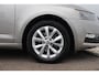 Skoda Octavia 1.0 TSI Greentech Ambition Business Trekhaak 16 inch Navigatie Carplay Android Climate & Cruise Control Parkeersensor