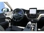 Volvo XC60 T6 350PK Automaat Plug-in hybrid AWD Plus Dark Google infotainment / Semi elektrisch wegklapbare trekhaak / Elektrisch bedienbare voorstoelen met geheugen / All seasonbanden
