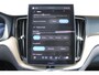 Volvo XC60 T6 350PK Automaat Plug-in hybrid AWD Plus Dark Google infotainment / Semi elektrisch wegklapbare trekhaak / Elektrisch bedienbare voorstoelen met geheugen / All seasonbanden