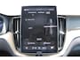 Volvo XC60 T6 350PK Automaat Plug-in hybrid AWD Plus Dark Google infotainment / Semi elektrisch wegklapbare trekhaak / Elektrisch bedienbare voorstoelen met geheugen / All seasonbanden