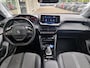 Peugeot 2008 1.2T 130pk Automaat Allure Pack | Trekhaak | Achteruitrijcamera | Stoelverwarming | Climate & Cruise Control | AppleCarplay/Android Auto |
