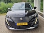 Peugeot 2008 1.2T 130pk Automaat Allure Pack | Trekhaak | Achteruitrijcamera | Stoelverwarming | Climate & Cruise Control | AppleCarplay/Android Auto |