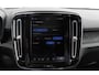 Volvo EX40 Single Motor Extended Range Plus 82 kWh Adaptieve cruise control / Semi elektrisch wegklapbare trekhaak / Google infotainment / 19" lichtmetalen velgen