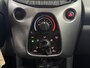 Toyota Aygo 1.0 VVT-i x-play Dealer onderhouden , All season banden, Airco