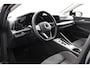 Volkswagen Golf 1.5 eTSI 150pk Automaat Style Sfeer verlichting Navigatie Climate control Camera Adaptive Cruise control Led Parkeer sensoren Lichtmetalen Velgen