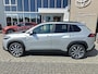 Toyota Corolla Cross 2.0 High Power Hybrid First Edition BLIND-SPOT EL-ACHTERKLEP LM-VELGEN KEYLESS PARK-SENSOREN STOELVERW DRAADLOOS-LADEN AD-CRUISE BLUETOOTH