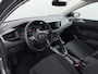 Volkswagen Polo 1.0TSI 96PK 5Drs R-Line Edition Adap.Cruise Navi Apple Carplay Android Auto Climate Control Cruise Control Pdc DAB Bluetooth Isofix Lmv Privacy Glas Led Origineel Nederlandse Auto Dealeronderhouden