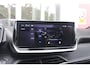 Peugeot 208 1.2 Hybrid 145PK AUTOMAAT GT | NAVIGATIE | DRAADLOZE APPLE CARPLAY/ANDROID AUTO | CAMERA VOOR + ACHTER | FULL LED KOPLAMPEN | LICHTMETALEN VELGEN 17" | DODEHOEK DETECTIE | DRAADLOZE TELEFOONLADER | KEYLESS ENTRY/START | DAB+ RADIO | ADAPTIVE CRUISE CONTROL | CLIMATE CONTROL |