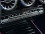 Mercedes-Benz GLB 200 AMG Line Premium 7-persoons | Trekhaak Wegklapbaar | Panorama - Schuifdak | Sfeerverlichting | Keyless Entry | Klasse 3 Alarm |
