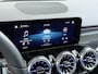 Mercedes-Benz GLB 200 AMG Line Premium 7-persoons | Trekhaak Wegklapbaar | Panorama - Schuifdak | Sfeerverlichting | Keyless Entry | Klasse 3 Alarm |