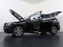 Mercedes-Benz GLB 200 AMG Line Premium 7-persoons | Trekhaak Wegklapbaar | Panorama - Schuifdak | Sfeerverlichting | Keyless Entry | Klasse 3 Alarm |