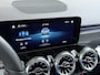 Mercedes-Benz GLB 200 AMG Line Premium 7-persoons | Trekhaak Wegklapbaar | Panorama - Schuifdak | Sfeerverlichting | Keyless Entry | Klasse 3 Alarm |