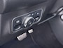 Mercedes-Benz GLB 200 AMG Line Premium 7-persoons | Trekhaak Wegklapbaar | Panorama - Schuifdak | Sfeerverlichting | Keyless Entry | Klasse 3 Alarm |