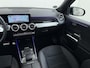 Mercedes-Benz GLB 200 AMG Line Premium 7-persoons | Trekhaak Wegklapbaar | Panorama - Schuifdak | Sfeerverlichting | Keyless Entry | Klasse 3 Alarm |