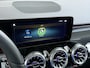 Mercedes-Benz GLB 200 AMG Line Premium 7-persoons | Trekhaak Wegklapbaar | Panorama - Schuifdak | Sfeerverlichting | Keyless Entry | Klasse 3 Alarm |