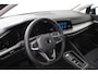 Volkswagen Golf 1.0 TSI 110pk Automaat Life Navigatie Climate Control Navigatie Camera Digitale Cockpit Parkeer sensoren  V+A DAB Cruise Control Lichtmetalen Velgen