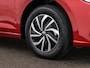 Volkswagen Polo 1.0 TSI 95pk Life · Apple/Android Car Play · ACC · Airco · DAB · P-Sensoren · Active Info Display · Garantie t/m 28-03-2028 of 100.000km