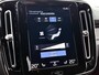 Volvo XC40 T2 130PK R-Design / Trekhaak / 1/2 Leder / Airco-ecc./ Navigatie / Stoelverwarming / Pdc. / Apk 11-2026