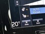 Volvo XC40 T2 130PK R-Design / Trekhaak / 1/2 Leder / Airco-ecc./ Navigatie / Stoelverwarming / Pdc. / Apk 11-2026
