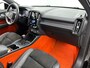 Volvo XC40 T2 130PK R-Design / Trekhaak / 1/2 Leder / Airco-ecc./ Navigatie / Stoelverwarming / Pdc. / Apk 11-2026