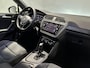 Volkswagen Tiguan 1.5 TSI ACT Highline Business R | Panoramadak | Massage | Adaptieve cruise control | Stoelverwarming |