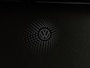 Volkswagen Golf 1.5 eHybrid Life Edition | Panodak | Zwenkbare trekhaak | Camera | ACC |