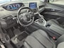 Peugeot 3008 SUV Allure 130pk Automaat | Navigatie | Achteruitrijcamera | Handsfree achterklep | Climate Control | Keyless | Parkeersensoren v+a | Cruise Control | Full Led koplampen | Apple Carplay / Android Auto | Bluetooth | DAB+ radio | Donker getint glas | 19" lichtmetalen velgen |