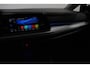 Volkswagen Golf 1.0 eTSI 110pk Automaat Life Climate control LED Lane Assist App Connect Cruise Control Climatronic Lichtmetalen Velgen Velgen Winterpakket