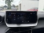 Peugeot 2008 1.2 Hybrid 145 Allure | Trekhaak 1100 KG | Navigatie | All Season Banden | 360 Graden Camera | Stoelverwarming | Parkeersensoren V+A | Cruise Control | Hoge Zitpositie | Hybride Elektrisch rijden | Climate Control | LED Verlichting | 17" Lichtmetalen Velgen |