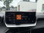 Peugeot 2008 1.2 Hybrid 145 Allure | Trekhaak 1100 KG | Navigatie | All Season Banden | 360 Graden Camera | Stoelverwarming | Parkeersensoren V+A | Cruise Control | Hoge Zitpositie | Hybride Elektrisch rijden | Climate Control | LED Verlichting | 17" Lichtmetalen Velgen |