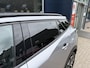 Peugeot 2008 1.2 Hybrid 145 Allure | Trekhaak 1100 KG | Navigatie | All Season Banden | 360 Graden Camera | Stoelverwarming | Parkeersensoren V+A | Cruise Control | Hoge Zitpositie | Hybride Elektrisch rijden | Climate Control | LED Verlichting | 17" Lichtmetalen Velgen |