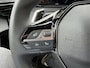 Peugeot 2008 1.2 Hybrid 145 Allure | Trekhaak 1100 KG | Navigatie | All Season Banden | 360 Graden Camera | Stoelverwarming | Parkeersensoren V+A | Cruise Control | Hoge Zitpositie | Hybride Elektrisch rijden | Climate Control | LED Verlichting | 17" Lichtmetalen Velgen |