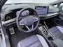 Volkswagen Golf 1.5 eHybrid GTE | Pano Dak | Trekhaak | Head-up Display | Camera | Leder | Side Assist | ACC | Stuur-/Stoelverwarming | Matrix LED | 18'' |