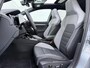 Volkswagen Golf 1.5 eHybrid GTE | Pano Dak | Trekhaak | Head-up Display | Camera | Leder | Side Assist | ACC | Stuur-/Stoelverwarming | Matrix LED | 18'' |