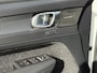 Volvo XC40 T4 190PK AUT8 R-Design| Camera| Trekhaak| Elek.Stoel| Stoel.verw