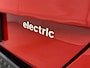Hyundai Kona Electric Premium Sky 65.4 kWh | SoH 98% | Schuifdak | Leer | Trekhaak | Memory | 360 Camera | Stoelventilatie | V2L |
