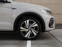 Volkswagen T-Roc 1.5 TSI R-Line 150pk DSG | Trekhaak | Achteruitrijcamera | 18" inch velgen | Climatronic | Dodehoek sensor |