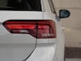 Volkswagen T-Roc 1.5 TSI R-Line 150pk DSG | Trekhaak | Achteruitrijcamera | 18" inch velgen | Climatronic | Dodehoek sensor |