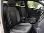 Volkswagen T-Roc 1.5 TSI R-Line 150pk DSG | Trekhaak | Achteruitrijcamera | 18" inch velgen | Climatronic | Dodehoek sensor |