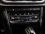Volkswagen T-Roc 1.5 TSI R-Line 150pk DSG | Trekhaak | Achteruitrijcamera | 18" inch velgen | Climatronic | Dodehoek sensor |